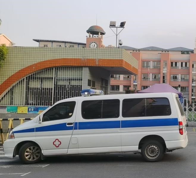 乐亭救护车出租护送骨折病人一公里多少钱